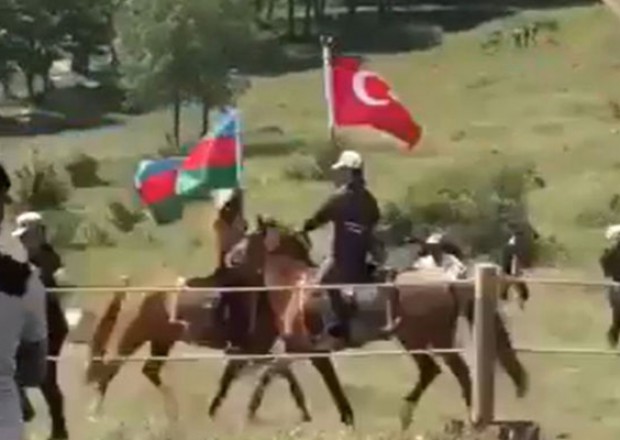 image-1623739658-fotojet