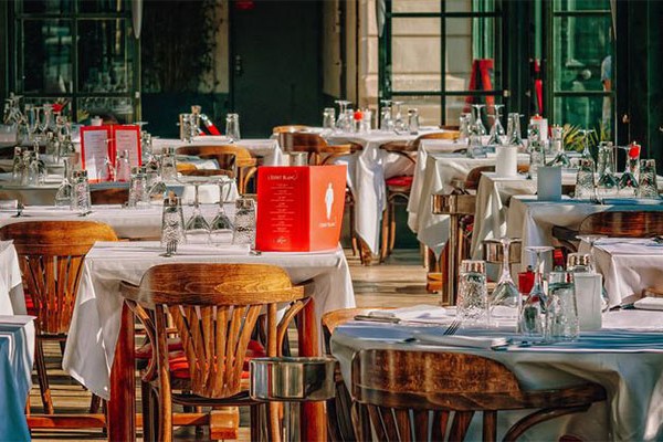 image-1585329335-restoran