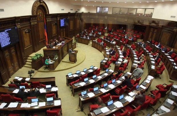 image-ermeni-parlament
