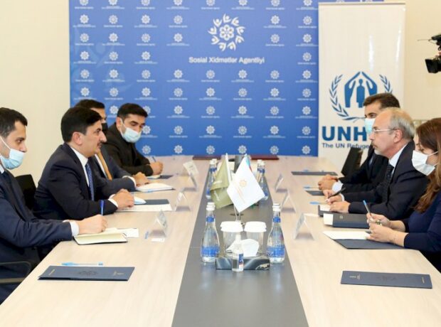 image-8a9cb54e-9d1a-331f-8ace-440df80ddd94_850