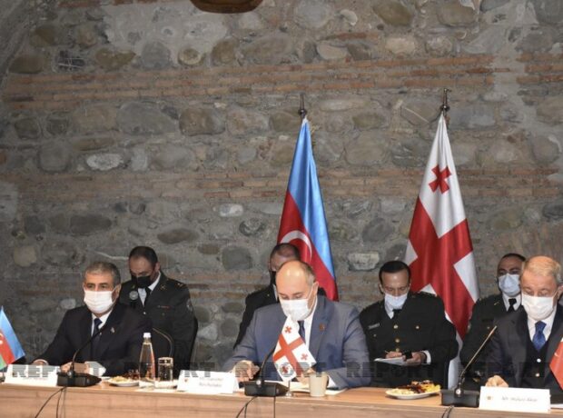 image-03220983-7c63-3b01-8958-9b026ca25a0c_850