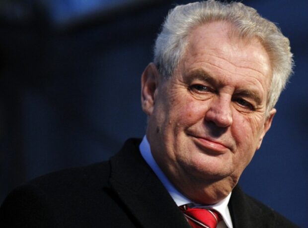 image-29e35b15-3ba2-3836-90a3-c94c6fb6e15e_850