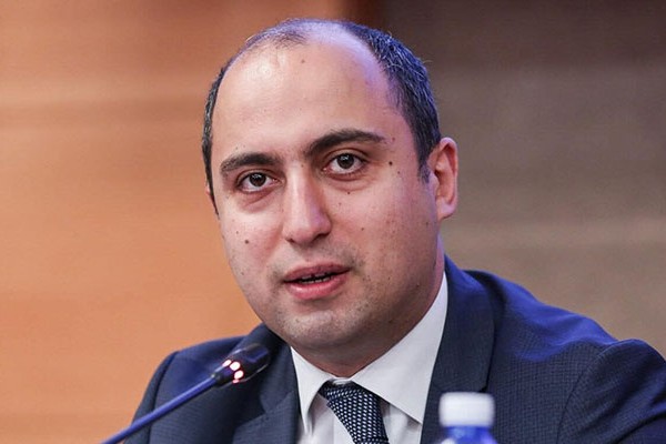 image-1597675792-emin