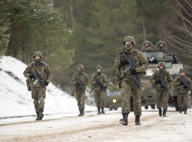 image-1643452229-1_2_iron_sword