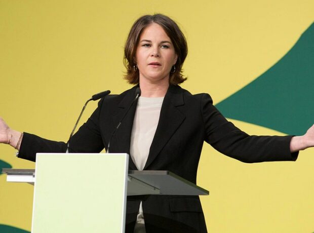 image-8233bcb6-686e-3ed0-a483-55c461817e57_850