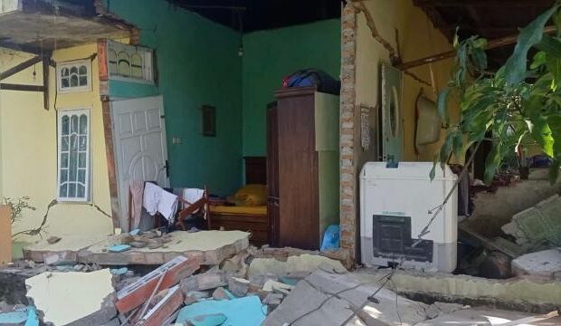 image-1645771522_endonezya-deprem-afp-1776869_2