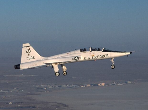 image-1654060767-t-38_-050415-f-0000s-002