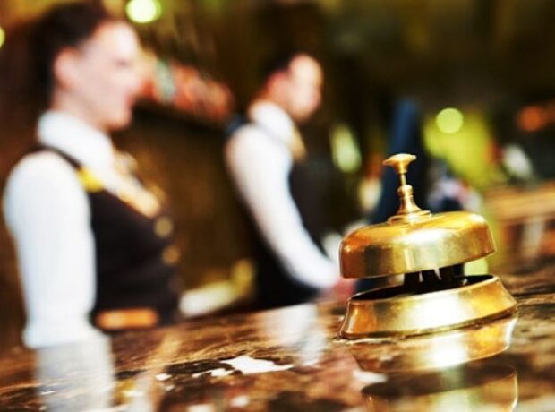 image-1654238726-1563806927_1563799266_turisti