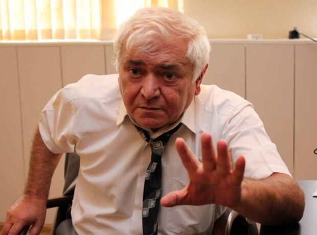 image-1656058229-2016-11-22-11-27-00aqil-abbas