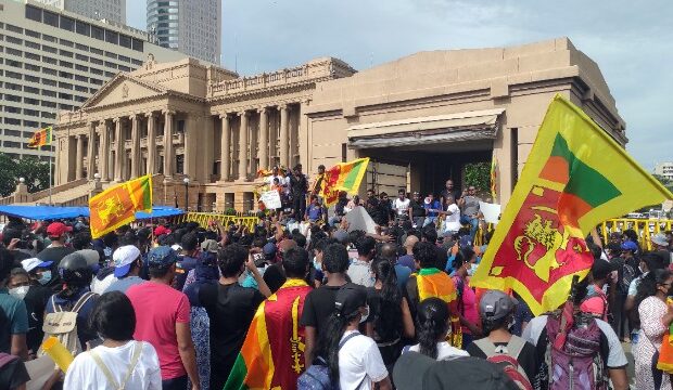 image-1657360314_anti-government_protest_in_sri_lanka_2022