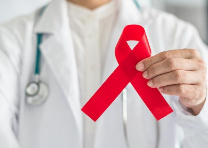 image-1658133169-1571666075_aidssymbol-700x490-1