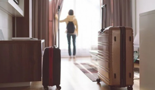 image-1660630899_muzayededeki-bavullardan-insan-kalintilari-cikti-119240