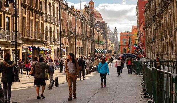 image-1660887225_1-architecture-of-the-historic-part-of-mexico-city