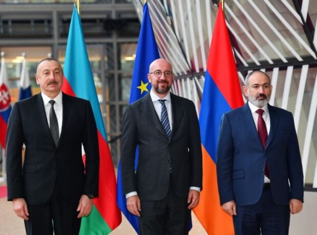 image-1662702392-ilham_aliyev_pashinyan_3