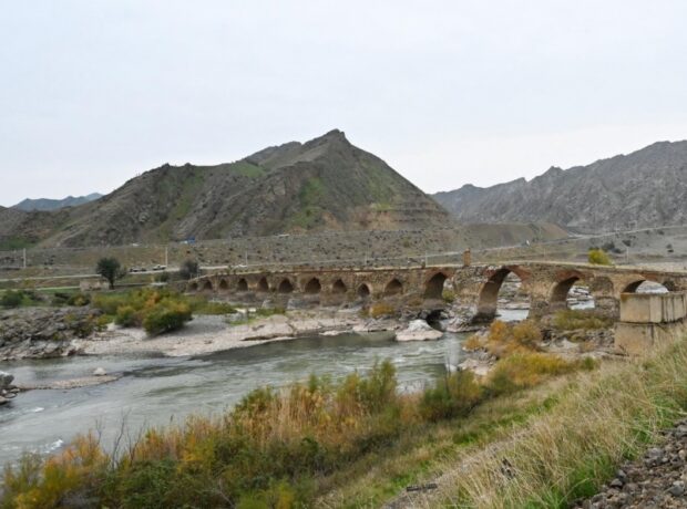 image-0a0a0c8a163329194188807723310211156