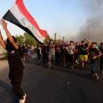image-1664865679-irakta-protestolar-valilik-binasini-atese-verdiler-uv9d