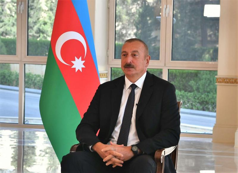 image-27-329-azerbaijan-president