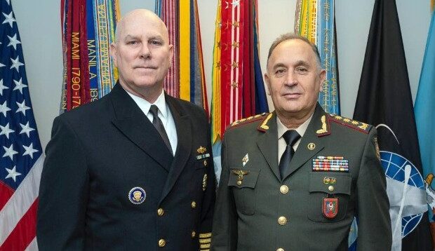 image-1669702450_mycollages_-_2022-11-29t100802-784