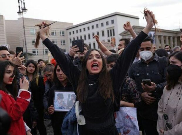 image-1670482457-demonstrators-protest-against-death-of-mahsa-amini-1663968288-1