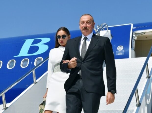 image-1670996454-mycollages_-_2022-08-09t132420-315