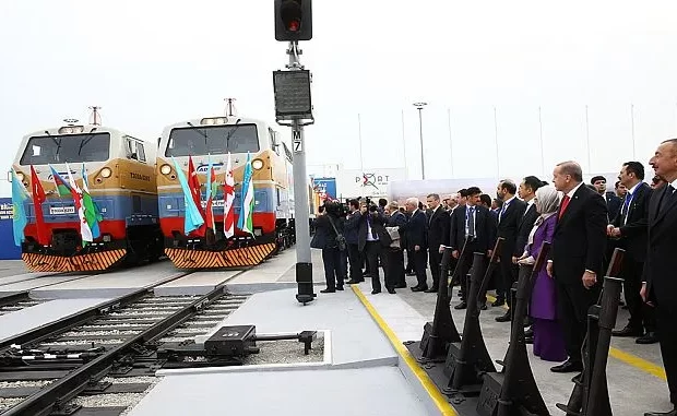 image-baku-tiflis-kars-demiryolu-ile-1-senede-110-bin-ton-yuk-tasindi