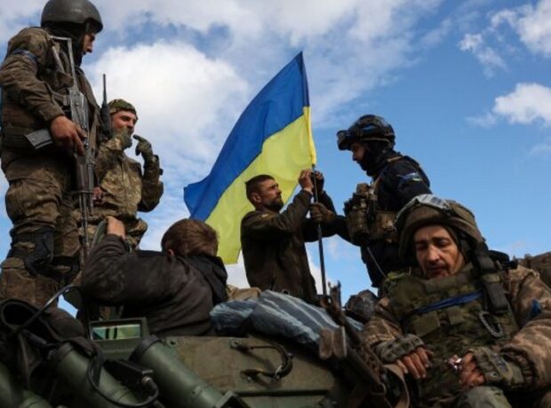 image-da87bedc-6dce-3c0b-bf3d-42274af3816a_850