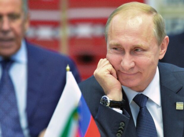 image-1674047963-putin-smile-trump