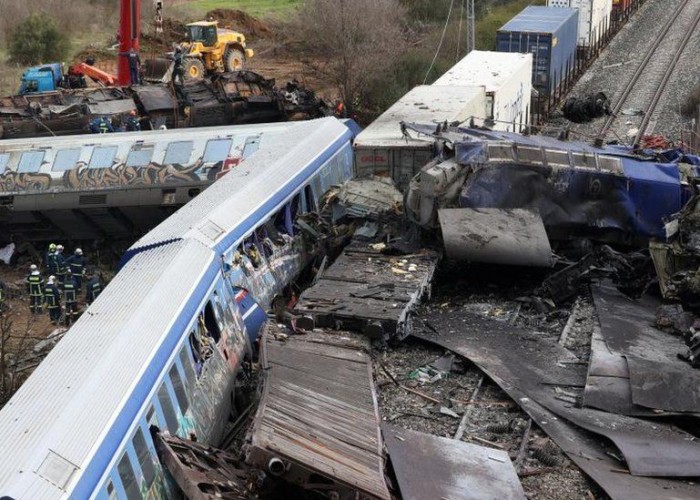 image-1677740434-_128812007_2e85a4ce01631b7504565f3607d73101f353ff4b0_0_5472_36481000x667