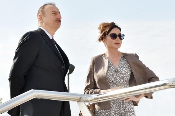 image-1681805374_1558539306-ilham_aliyev_mehriban_aliyeva_110419