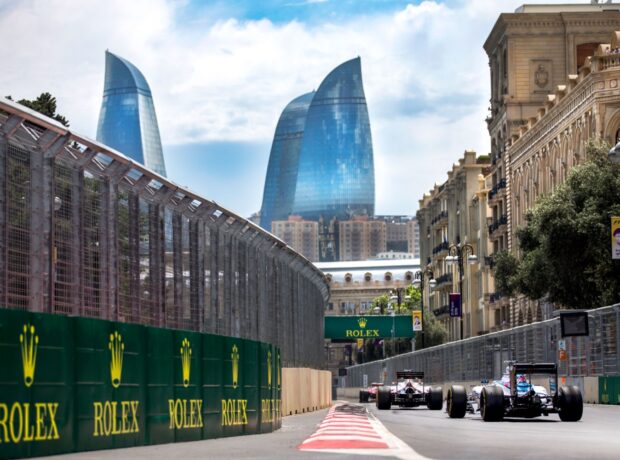 image-1681977947-1655104534_2019-03-21-22-02-553994-f1-experiences-hp-slider-azerbaijan-8aa1534b206e70074ff7ea07a00eae9b