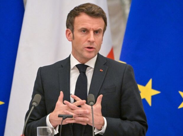 image-1646275684-emmanuel-macron-moscow-vladimir-putin