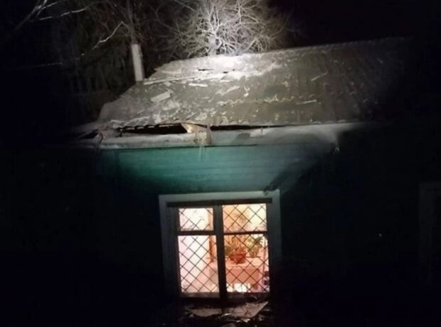 image-1690780527-bespilotnik-sbrosil-bombu-na-voenkomat-i-zdanie-mvd-v-bryanskoj-oblasti