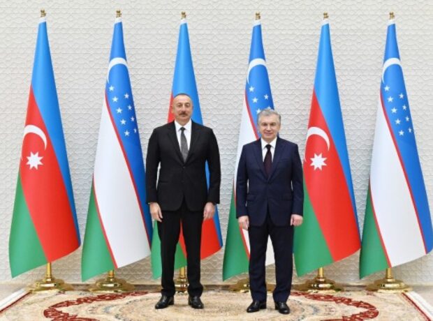 image-1692780164-prezident-ilham-eliyev-ozbekistan-prezidenti-savkat-mirziyoyeve-zeng-edib-1690179906