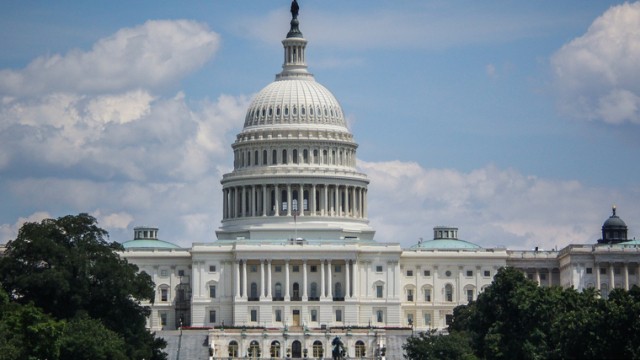 image-1695801770_71191_klipart_ssha_ssha_kapitoliy_soedinennie_shtati_ameriki_usa_250x0_3154-2108-0-0