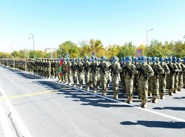 image-parad_181017_02