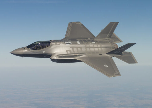 image-rnoaf-f-35-maneuvering-1