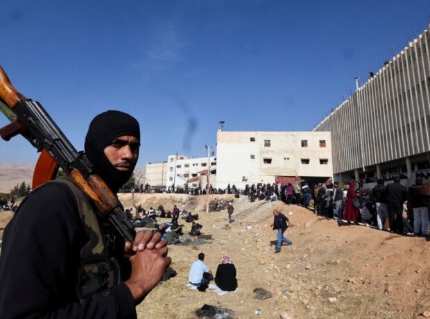 image-1733897779-2024-12-09t141859z_1004362251_rc2llbacg7u7_rtrmadp_3_syria-security-prison-pic_32ratio_900x600-900x600-16160