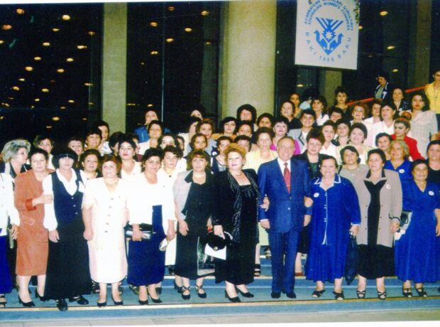 image-media-100ilqadinqur-minzug9s7fjv3wqky804