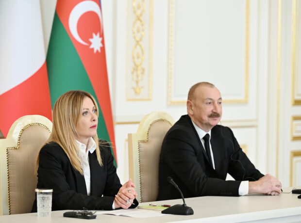 image-deputat_sebine_salmanova_-_italiya_-_azerbaycan-897